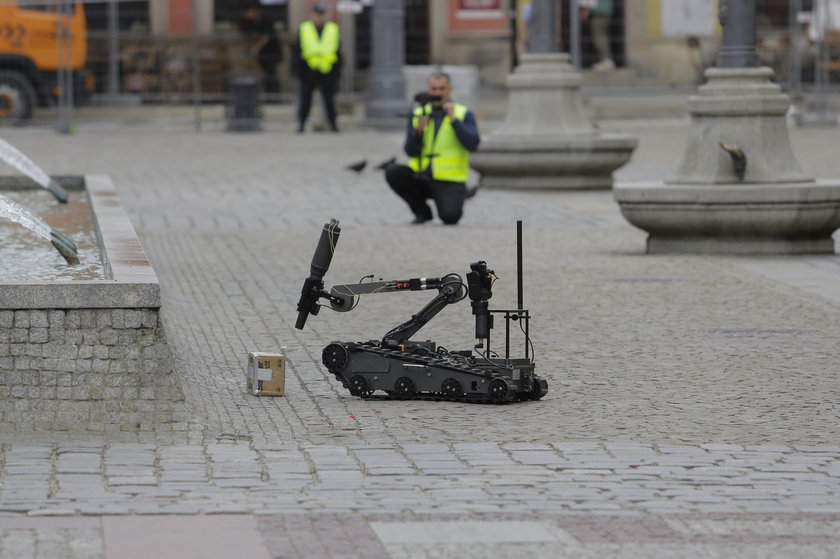 Ćwiczenia służb Rynek Wrocław