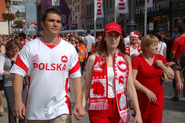 Autorzy projektu argumentują, że wprowadzone zmiany zwiększą udział w tym wydarzeniu zorganizowanych grup dzieci i młodzieży szkolnej, właśnie poprzez ułatwienie procesu wymiany i przekazywania biletów innym osobom