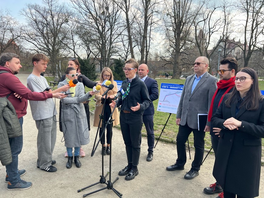 Konferencja prasowa przed konsultacjami