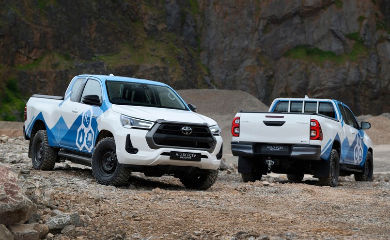 Nowa Toyota H2 Hilux