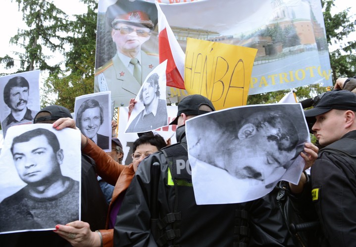 Pogrzeb generała Wojciecha Jaruzelskiego na cmentarzu wojskowym na Powązkach