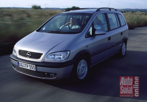 Citroen Xsara Picasso, Opel Zafira, Renault Scenic - Pokonać przestrzeń