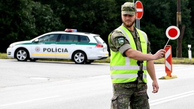 Nowe zasady przekraczania słowackich granic. Korki i protesty na przejściach