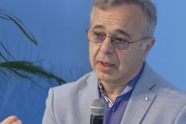 Čuveni neurolog tvrdi da se ljudi koji LEPO STARE pridržavaju 5 KLJUČNIH NAVIKA: Mozak ostaje vitalan, a starenje se usporava