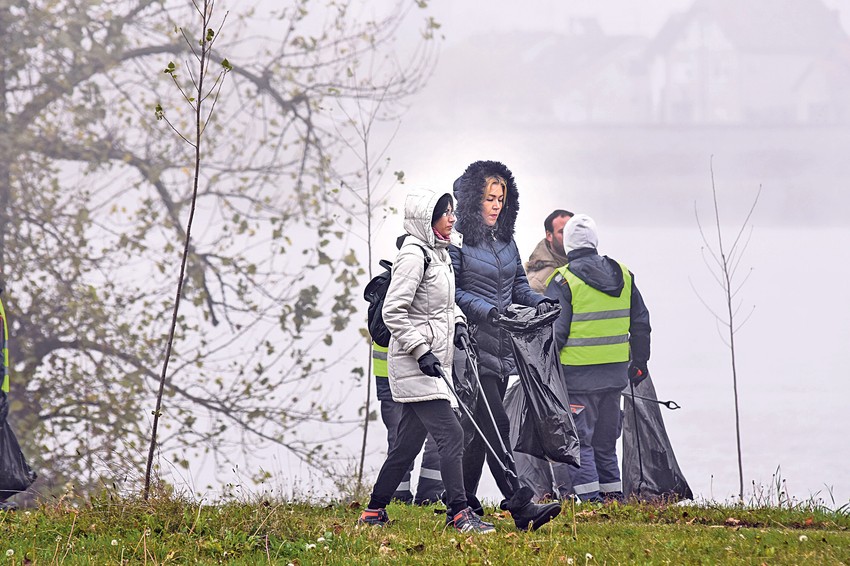U akciji su učestvovali volonteri, radnici komunalnog preduzeća...