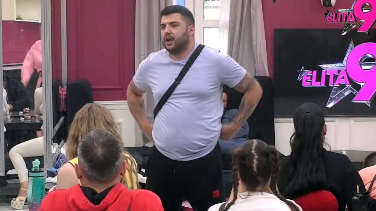 (FOTO) OVO JE DIPLOMA ASMINA DURDŽIĆA Objavljen dokument: Evo šta je završio na državnom fakultetu u Beogradu i SA KOJIM PROSEKOM je diplomirao