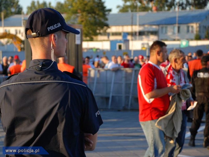 Policjanci podczas meczu Polska-Niemcy