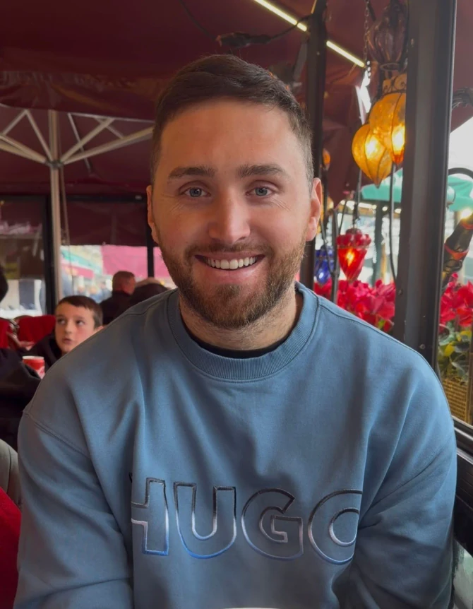 Ešli Kurtis