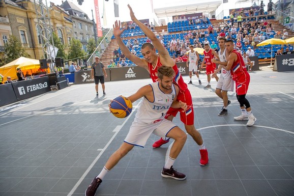 Detalj sa meča između basketaša Srbije i Italije