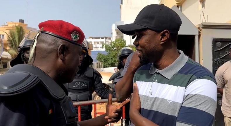 Ousmane Sonko bloqué chez lui à la Cité Keur Gorgui