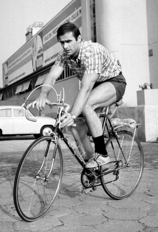 Marek Perepeczko na swoim rowerze