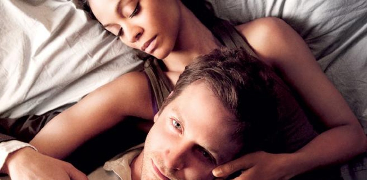 Zoe Saldana, Bradley Cooper "Między wierszami"