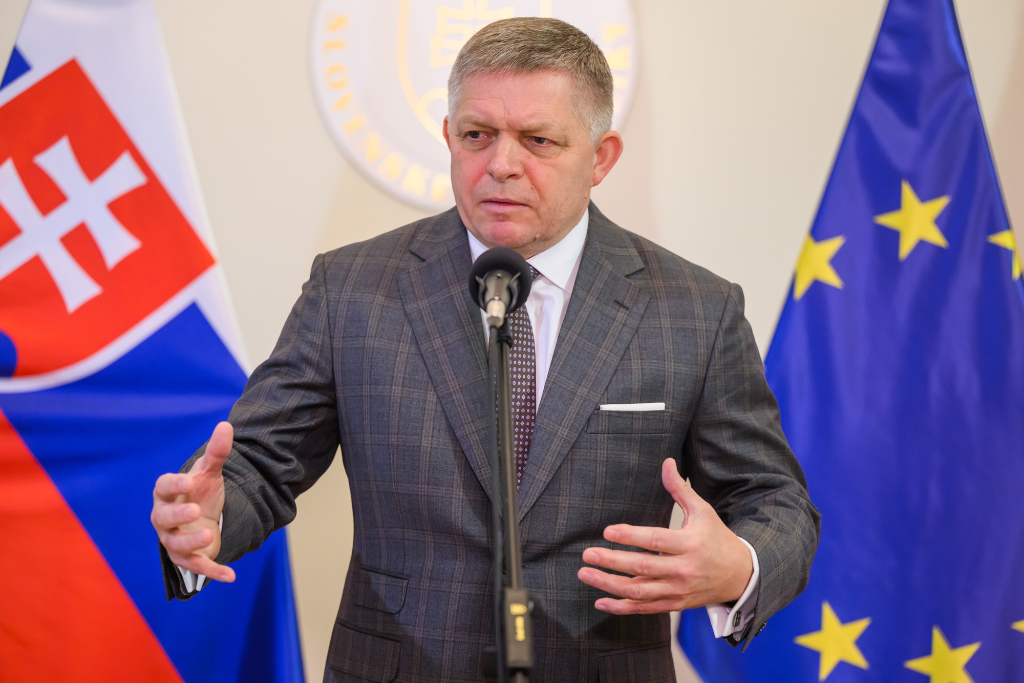Predseda vlády SR Robert Fico (Smer-SD).