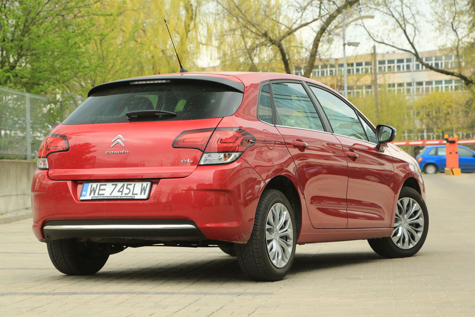 Kia Cee'd kontra Opel Astra i Citroen C4 porównanie