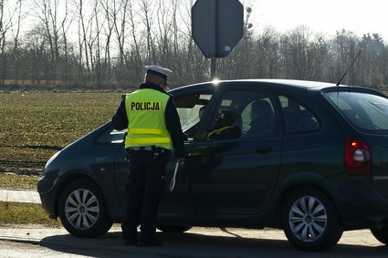 Wyższe ceny polis OC za mandaty. Tak rząd chce dyscyplinować kierowców