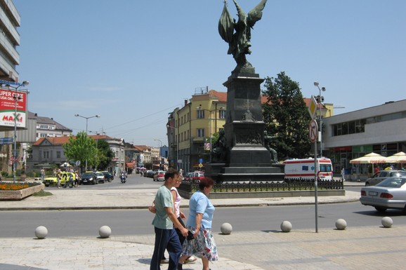 Usred pandemije korone ostala je "zaglavljena" na Kosovu, a onda je došla u Kruševac i tu ostala! Turkinja Gozde sada ovako priča o Srbima, a evo sa čim muči muku