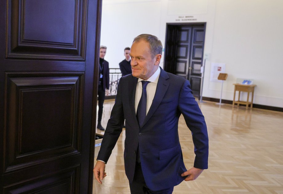 W trakcie kampanii wyborczej Donald Tusk zapewniał, że "nic, co dane, nie zostanie odebrane"