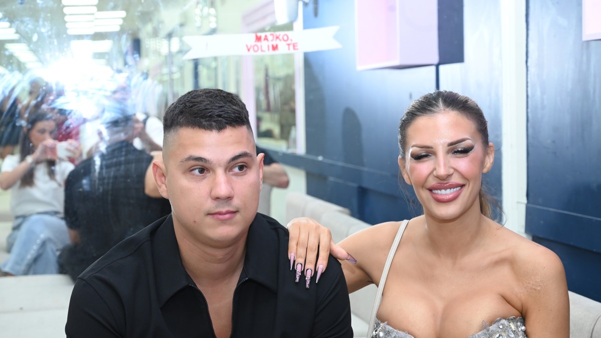 "MISLIO SAM DA JE SPONZORUŠA" Miki Dudić priznao šta je stvarno mislio o Eni Čolić, pa otkrio sve detalje useljenja u Zlatin stan