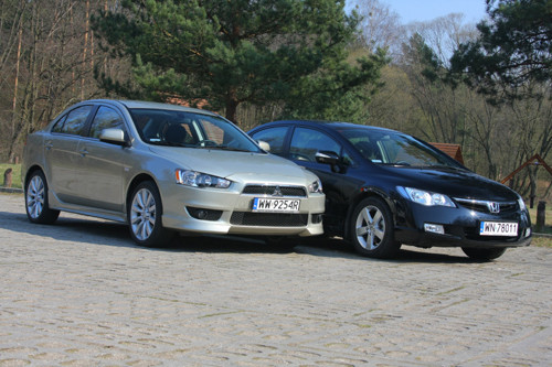 Mitsubishi Lancer kontra Honda Civic - porównanie sedanów