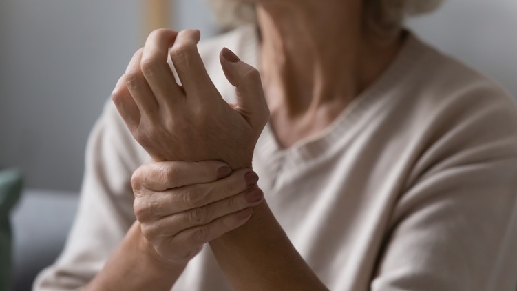 túls sok antibiotikum szedése ízületi gyulladást okoz