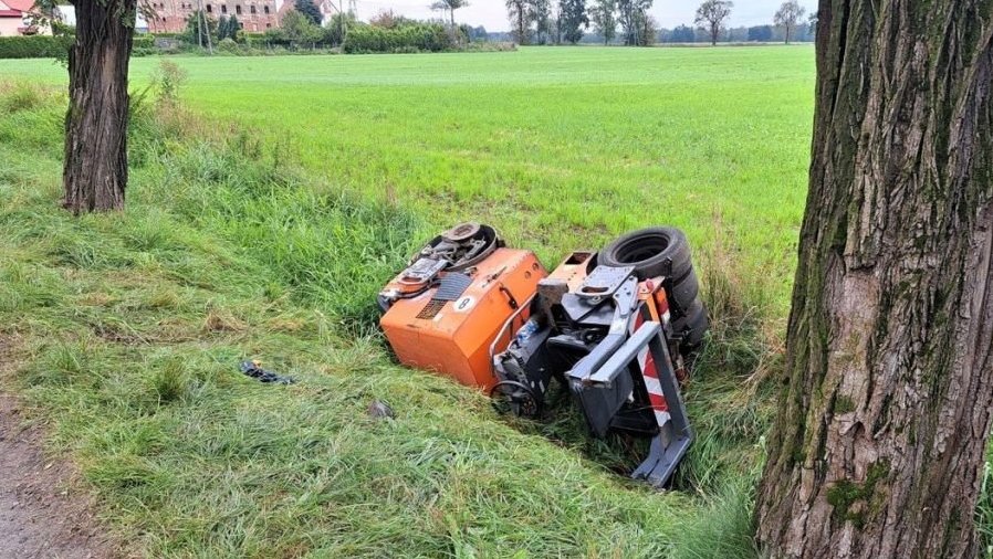 Walec drogowy przygniótł 31-latka. Mężczyzna nie żyje