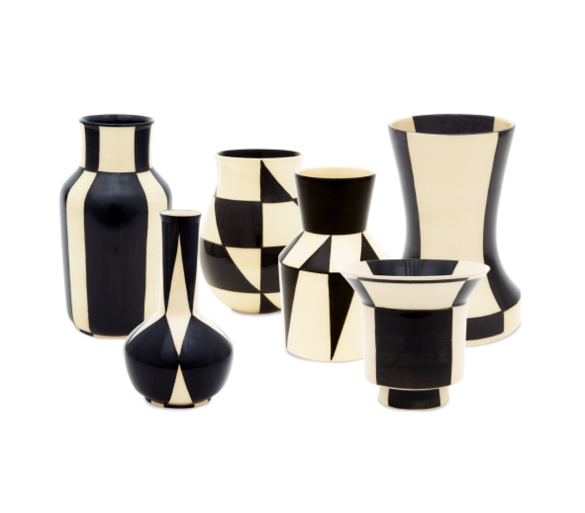 Sechsteiliges Vasen-Set «Bauhaus - Dekor 373» aus der «HB-Ritz»-Serie von Hedwig Bollhagen für rund 1583 Franken.