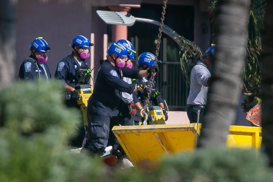 Rušenje zgrade u Majamiju