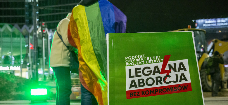 Udało się zebrać 100 tys. podpisów pod projektem legalizacji aborcji