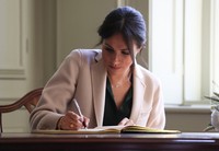 Meghan Markle kézírása egyszerűen GYÖNYÖRŰ
