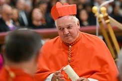 Zostanie nowym papieżem? Był 'ulubieńcem' Franciszka