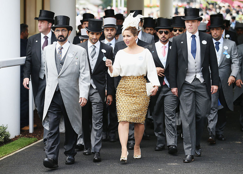 Szejk, księżniczka i ich świta podczas Royal Ascot 2014