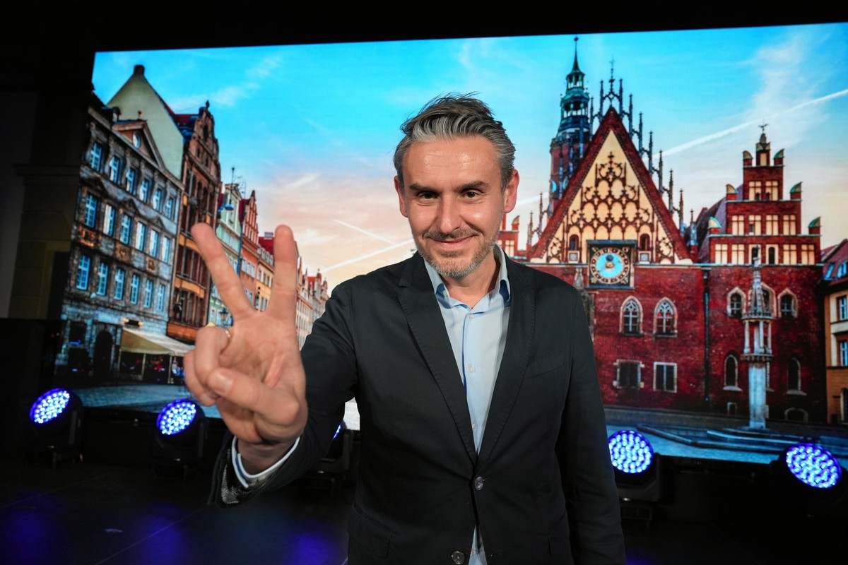 Bartłomiej Ciążyński podróżował za pieniądze podatników