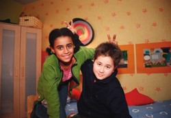 Grali razem w "Rodzinie zastępczej". Monika Mrozowska spotkała się z serialowym bratem [FOTO]