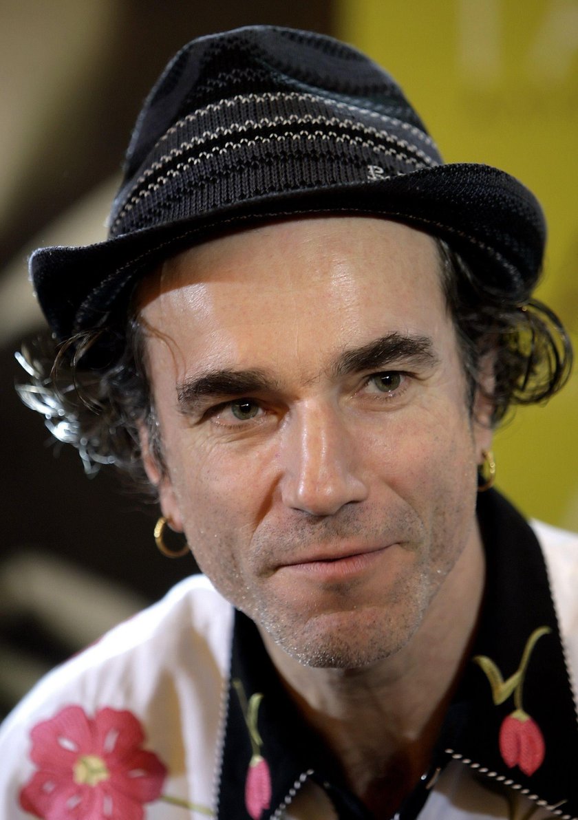 DANIEL DAY-LEWIS