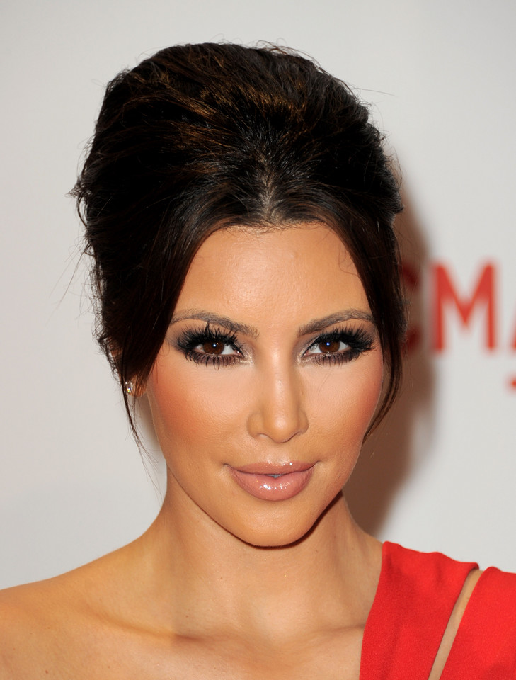 Kim Kardashian na gali "Unmasking" w Los Angeles