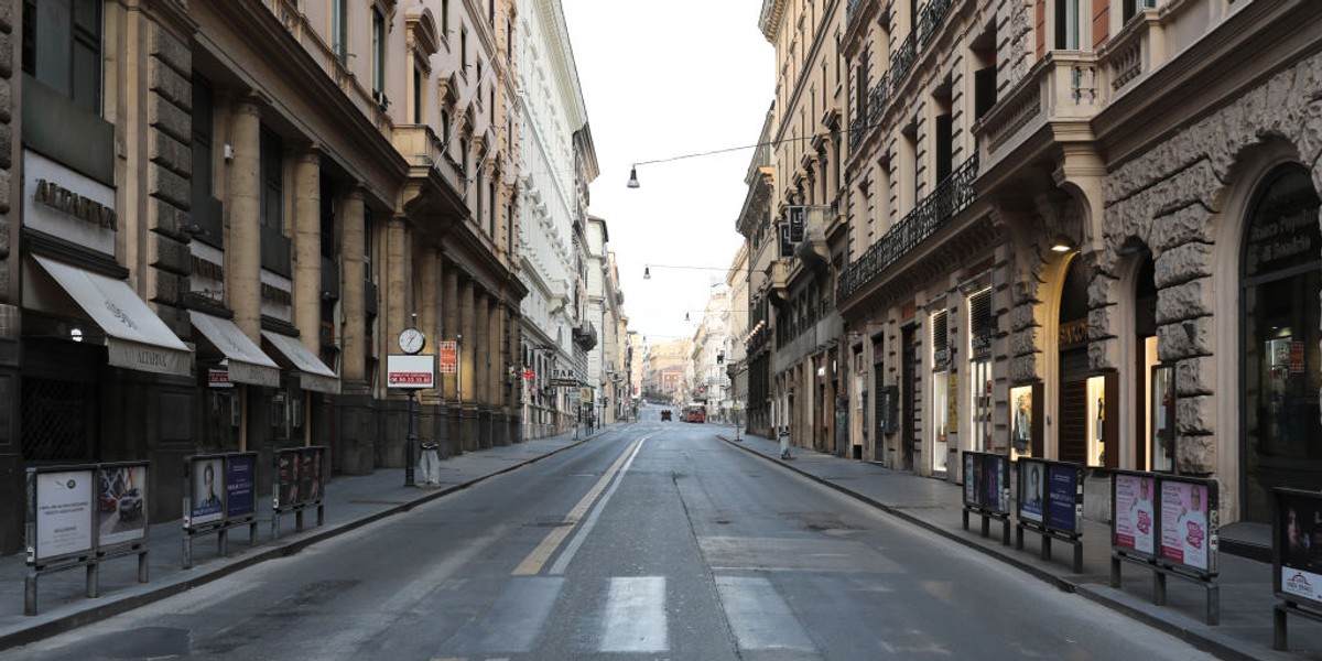 Jest porozumienie w sprawie pakietu ratunkowego w UE, który walczyć ma ze skutkami pandemii koronawirusa. Do środków w inicjatywie wsparcia pracy SURE oraz tych z Europejskiego Banku Inwestycyjnego będą miały dostęp wszystkie zainteresowane państwa UE.