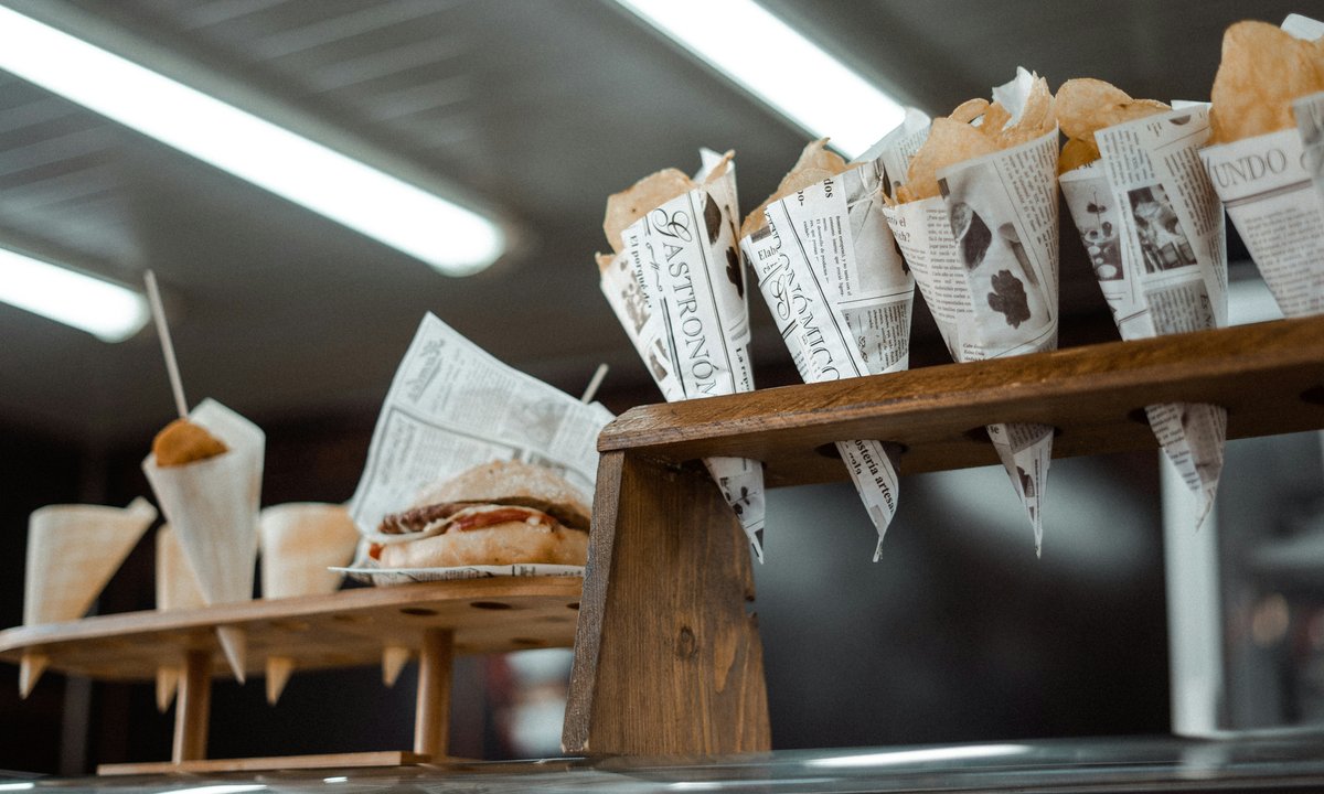 Skontrolowali food trucki w całej Polsce. Są zastrzeżenia aż do ponad dwóch trzecich z nich