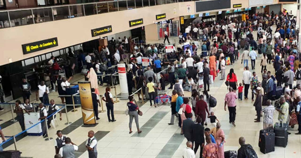 Airlines explain reason for low level air travel - it's not what you think - Vimarsana News