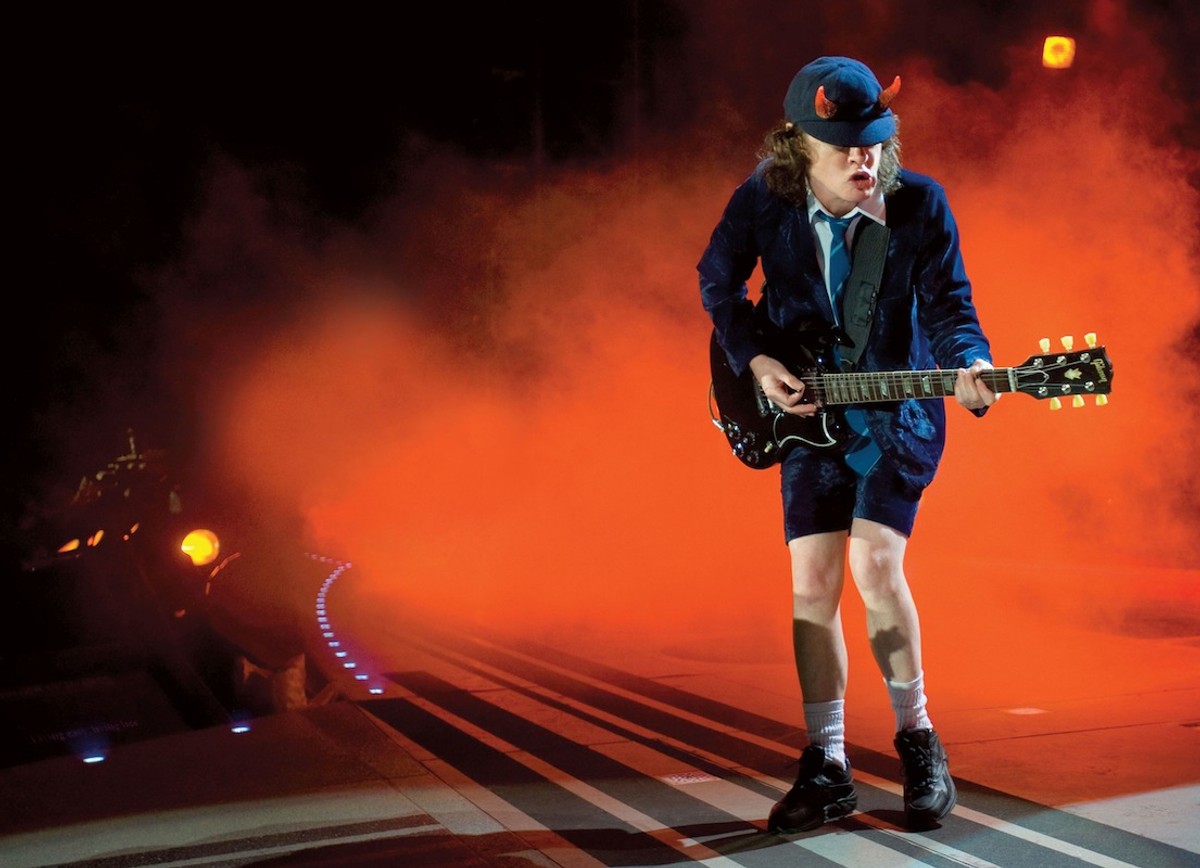 AC/DC oficjalnie o aferze ze zlecaniem zabójstw przez perkusistę