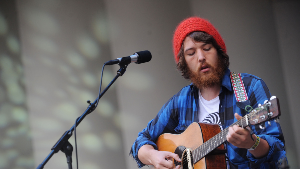 Grupa folkowa Fleet Foxes poszukuje nowego perkusisty. Dotychczasowy odszedł po czterech latach współpracy i pożegnał się listem opublikowanym na stronie formacji. "Powracam w mroki zapomnienia" - napisał.