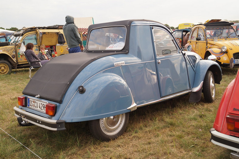 21. Światowy Zlot Miłośników Citroëna 2CV w Toruniu