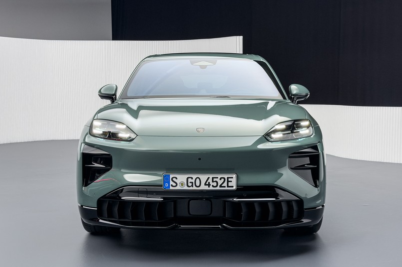 Porsche Cayenne Electric