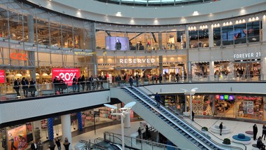 01.02.2026 to niedziela handlowa? wszystkie sklepy otwarte 1 lutego czy obowiązuje zakaz handlu. czy jutro jest niedziela handlowa?