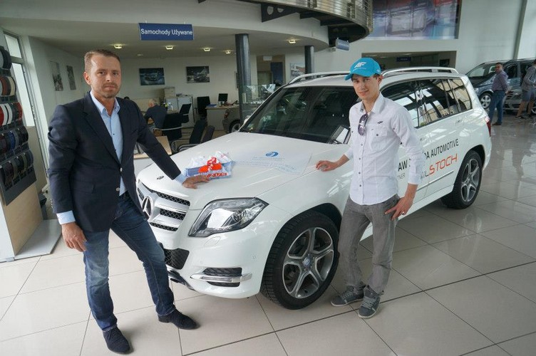 Kamil Stoch i nowy właściciel jego mercedesa