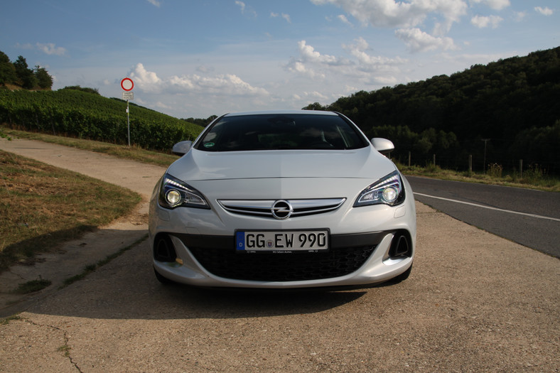 Opel Astra OPC (pierwsza jazda)