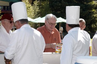 Buffet zarobił 1 mld dolarów na inwestycji w chińskie auta