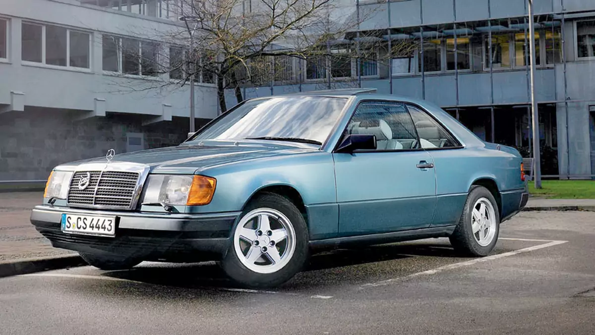 Mercedes 300 CE - skromne coupe