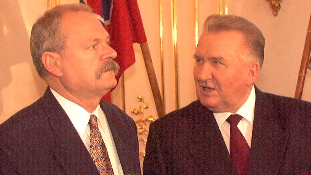 Bývalí prezidenti SR Ivan Gašparovič a Michal Kováč. 