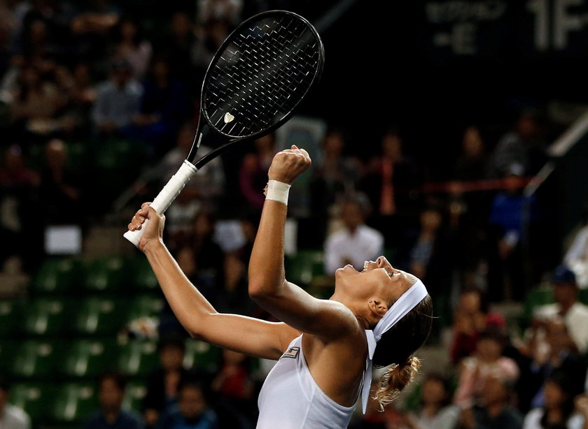 WTA Tiencin: Magda Linette – Nina Stojanović 7:6 (8-6), 6:0