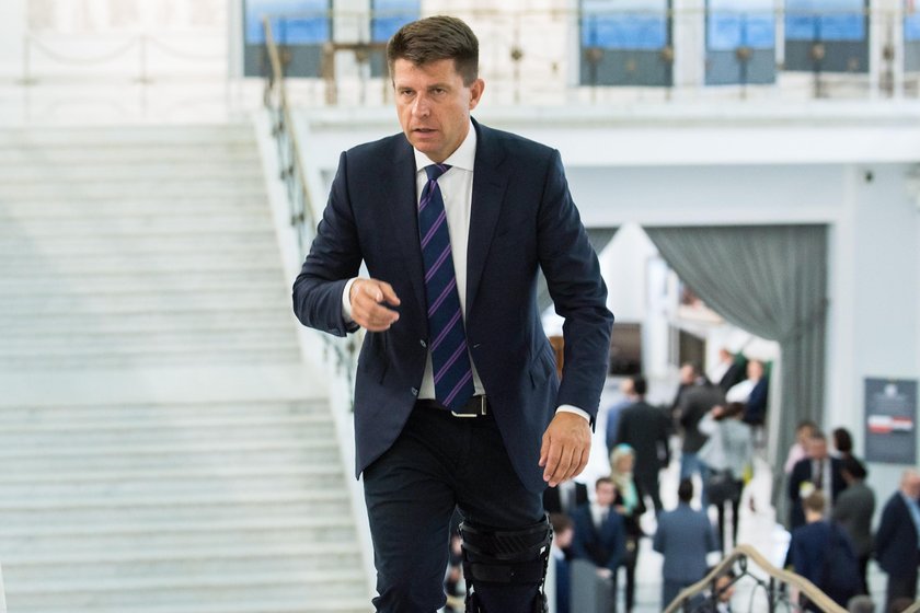 Petru zarejestruje nową partię Liberalno-Społeczni